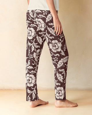 Pantalón de pijama con estampado navideño para mujer#color_a72-cafe-estampados