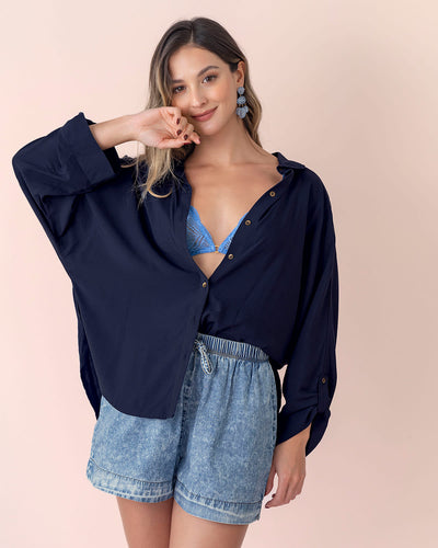 Blusa manga larga abotonable con charreteras en mangas#color_024-azul-oscuro