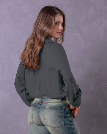 Blusa manga larga abotonable con charreteras en mangas#color_c13-gris-oscuro