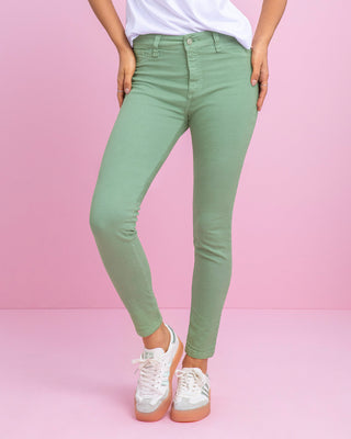 Jean skinny de silueta ajustada#color_475-verde-med