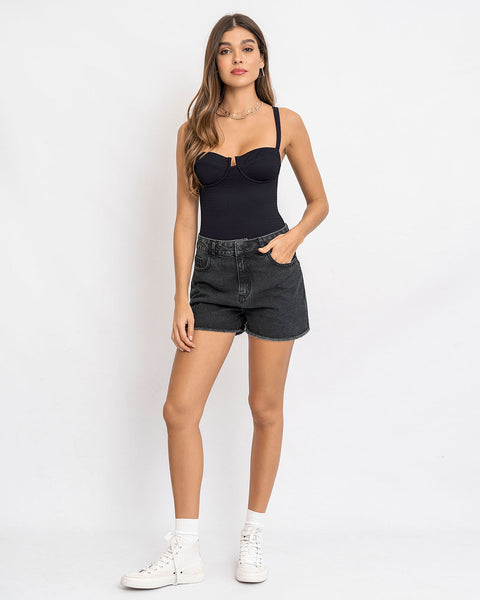 Short mom tiro alto ruedo al corte#color_700-negro