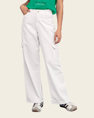 Jean bota ancha con bolsillos laterales funcionales#color_000-blanco