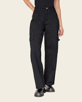 Jean bota ancha con bolsillos laterales funcionales#color_700-negro