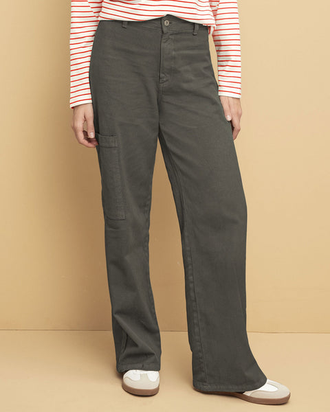 Pantalón tiro alto bota recta con bolsillo tipo cargo#color_092-gris-oscuro