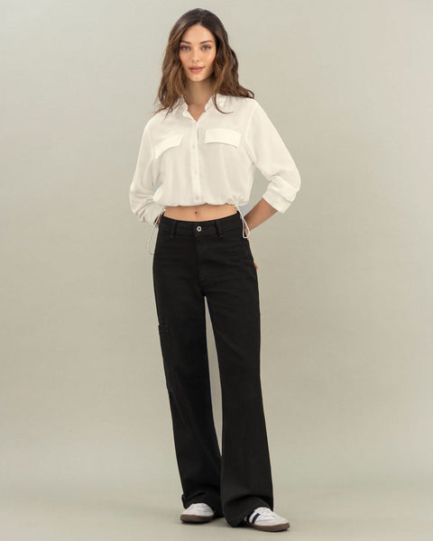 Pantalón tiro alto bota recta con bolsillo tipo cargo#color_700-negro