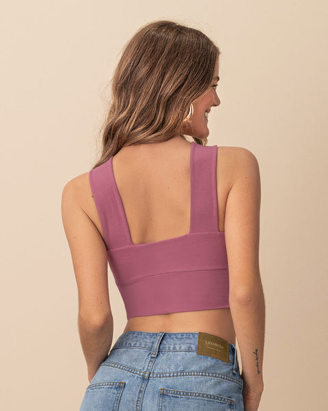 Camiseta crop top con tiras en V en cuello#color_328-rosado-medio