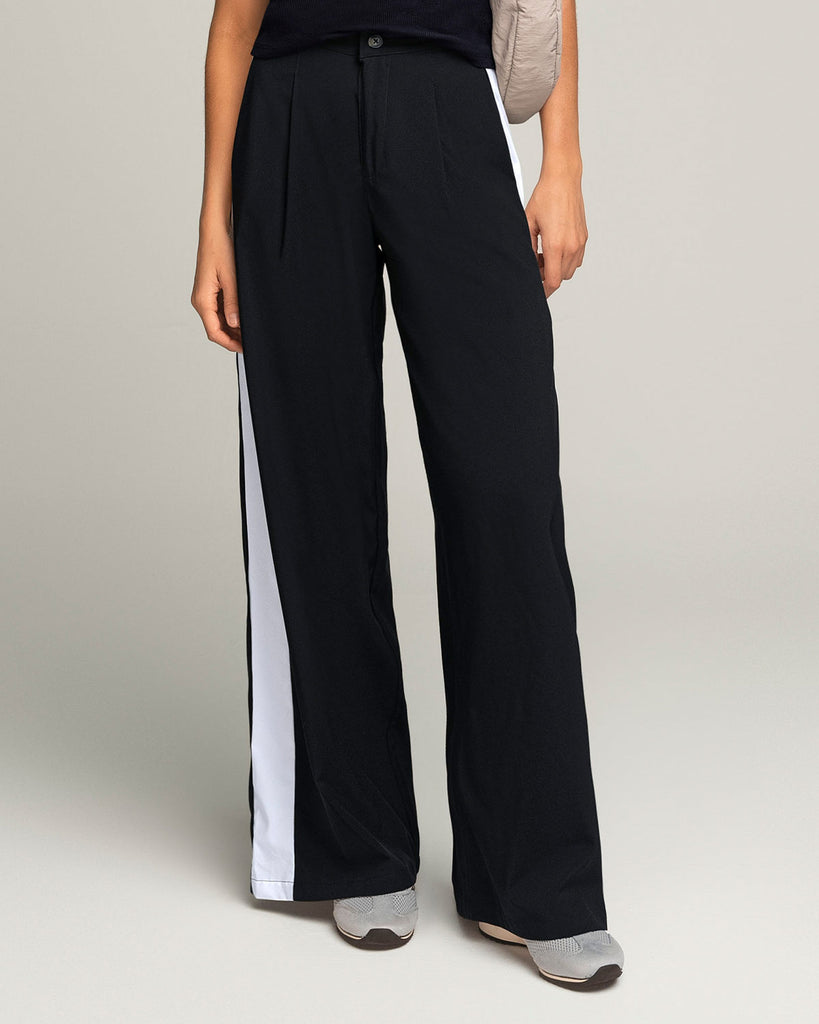 Pantalón bota ancha con bolsillos funcionales Leonisa Colombia