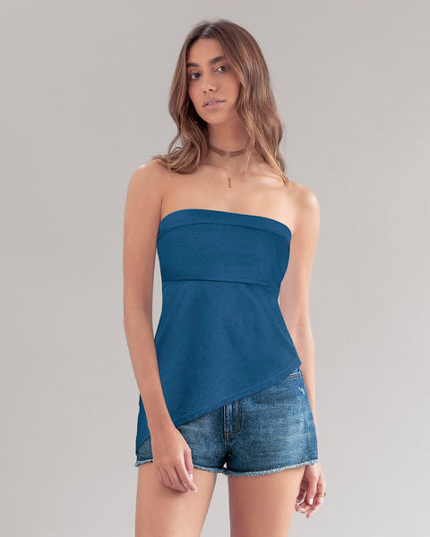 Blusa strapless con ruedo asimétrico#color_512-azul