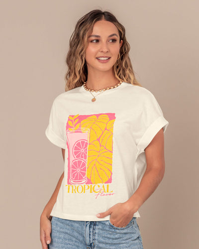 Camiseta con estampado localizado en el frente#color_178-marfil