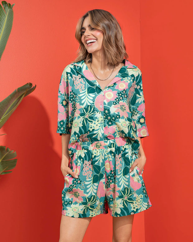 Blusa manga corta con cuello solapa y perilla funcional