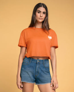 Camiseta manga corta con estampado frontal#color_023-naranja