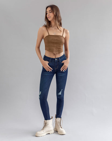 Crop top con ruedo tipo pañoleta#color_381-camel-oscuro