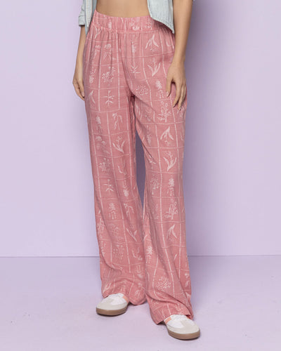 Pantalón estampado bota ancha con resorte en cintura#color_014-estampado