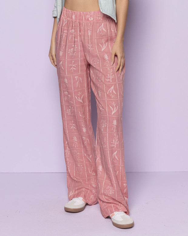 Pantalón estampado bota ancha con resorte en cintura