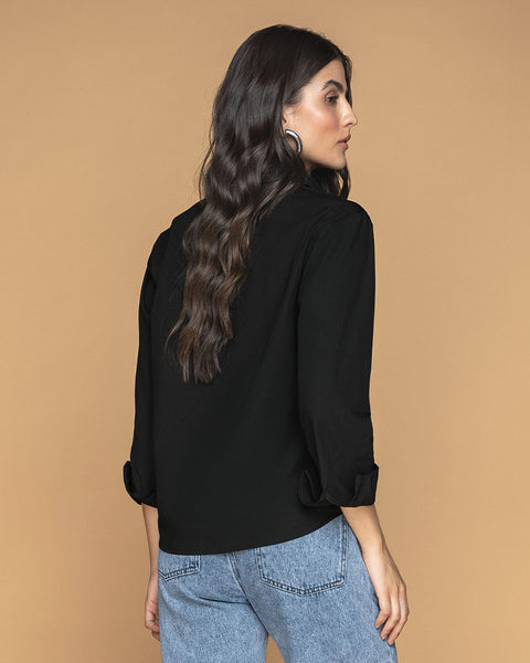 Blusa manga larga con botones funcionales en frente#color_700-negro