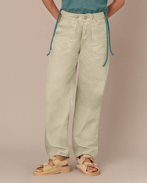 Pantalón bota recta con elástico en ruedo