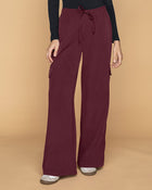 Pantalón bota ancha tipo cargo#color_349-vino
