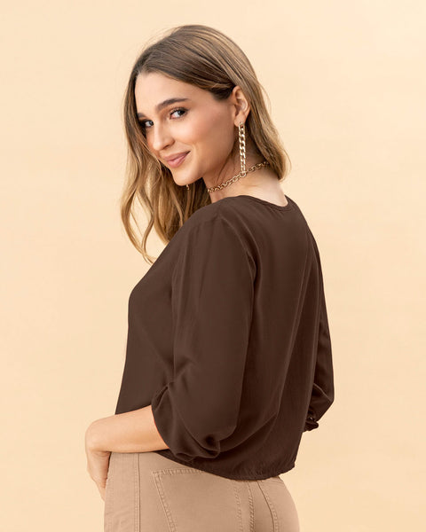 Blusa manga larga con tiras anudables en frente#color_c23-cafe
