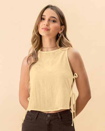 Blusa manga sisa con tiras anudables en los costados#color_c17-amarillo-claro