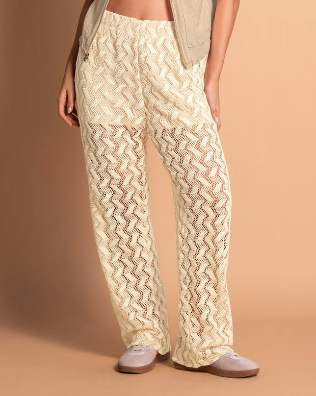 Pantalón tejido bota ancha
