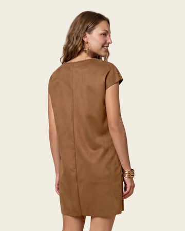 Vestido corto efecto gamuza con apliques metálicos#color_835-cafe