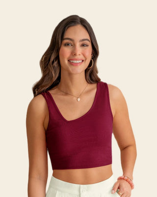Crop top acanalado con escote asimétrico#color_c55-vino-medio