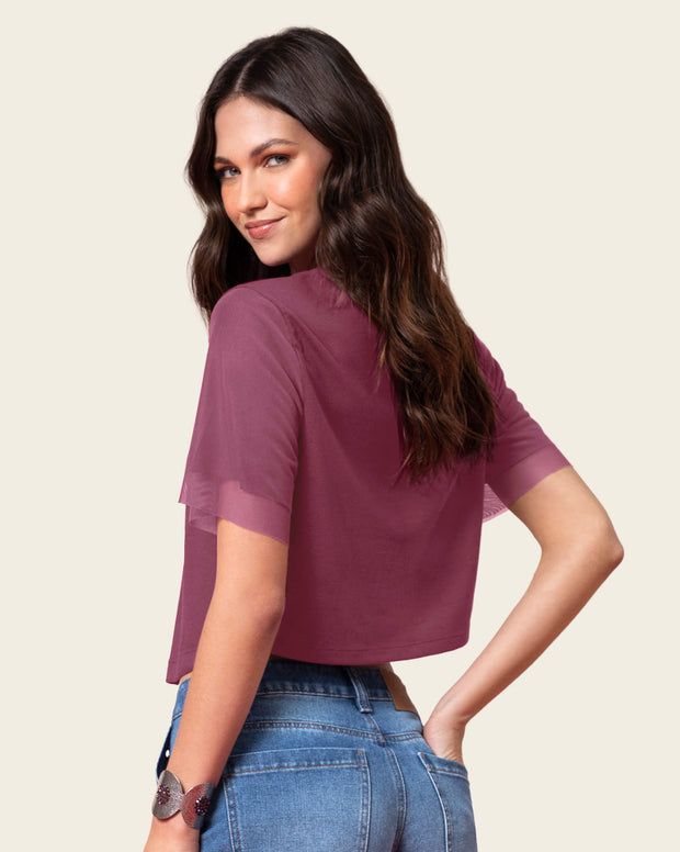 Camiseta cuello redondo con mangas en transparencia