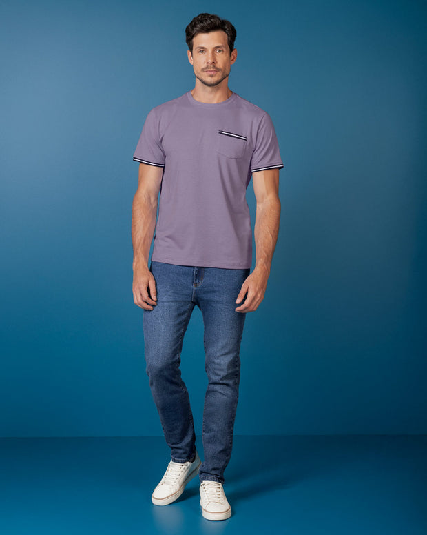 Camiseta con detalle tejido en bolsillo y mangas