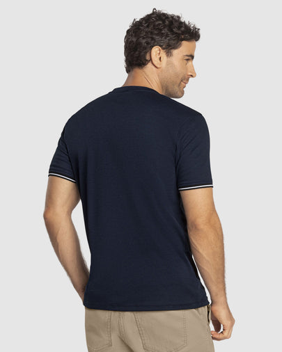 Camiseta manga corta con detalle tejido en mangas#color_c42-azul-oscuro