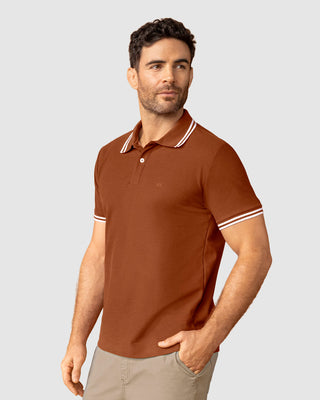 Camiseta tipo polo clásica con cuello y mangas en tejido texturizado#color_c22-cafe-oscuro
