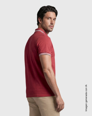 Camiseta tipo polo clásica con cuello y mangas en tejido texturizado#color_c31-rosado-oscuro