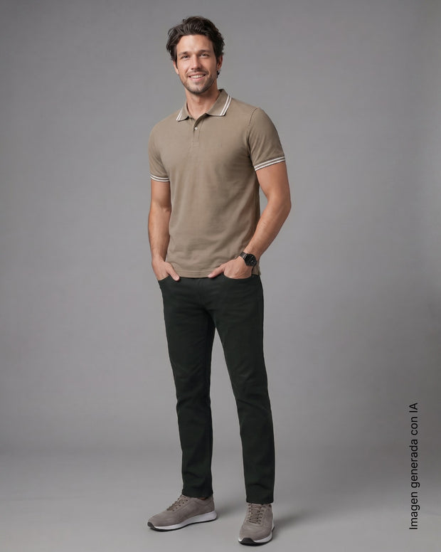 Camiseta tipo polo clásica con cuello y mangas en tejido texturizado