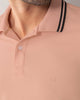 Camiseta tipo polo con cuello y mangas tejidas#color_958-rosado