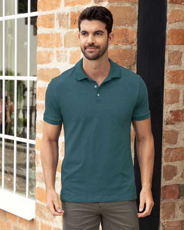 Camiseta tipo polo con bordado en frente