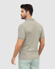 Camiseta tipo polo con bordado en frente#color_807-cafe-claro