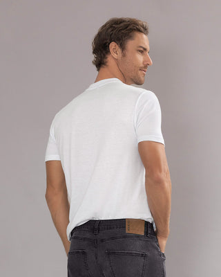 Camiseta manga corta con logo bordado en frente#color_000-blanco