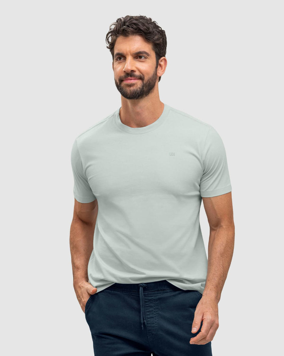 Camiseta manga corta con logo bordado en frente