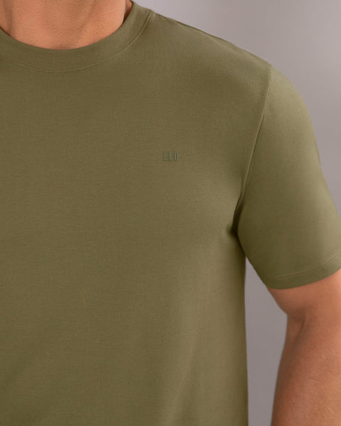 Camiseta manga corta con logo bordado en frente#color_c48-verde