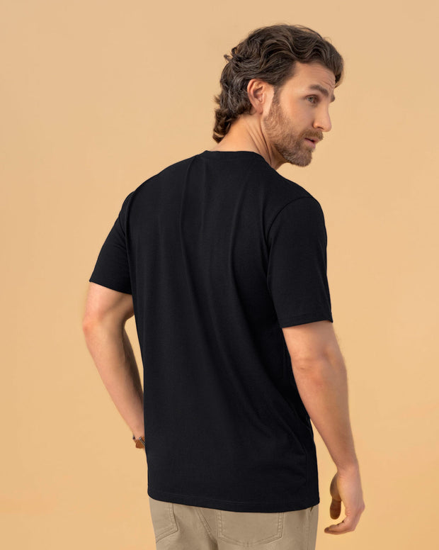 Camiseta manga corta con estampado localizado y cuello redondo
