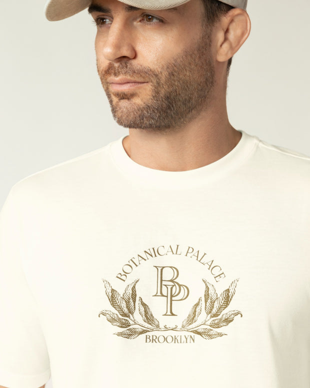 Camiseta manga corta con estampado localizado y cuello redondo