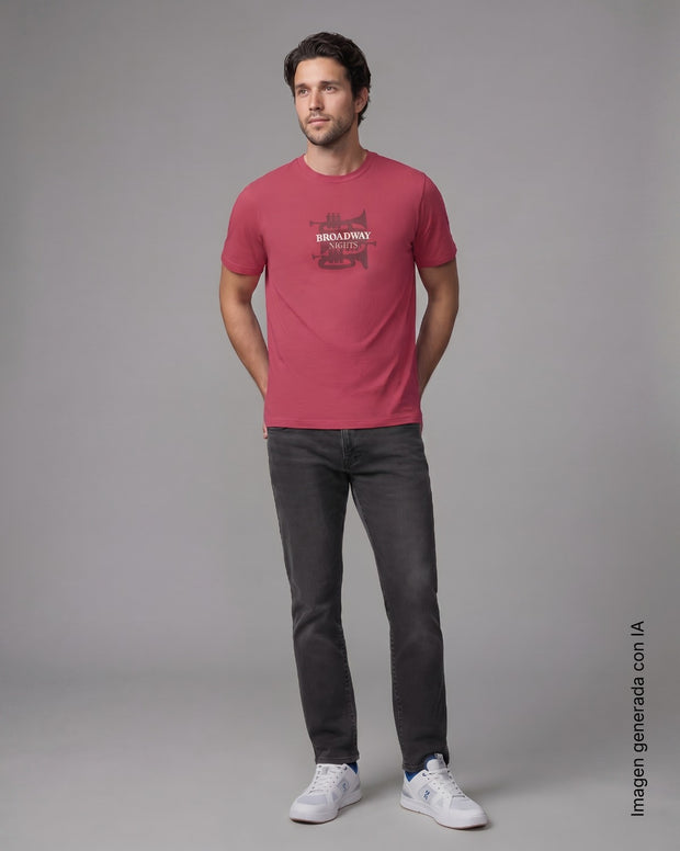 Camiseta manga corta con estampado localizado y cuello redondo