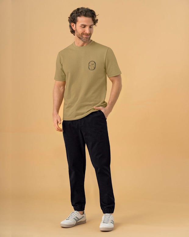 Camiseta manga corta con estampado localizado y cuello redondo