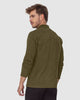 Camiseta tipo polo manga larga con bordado en frente#color_617-verde-oliva-oscuro
