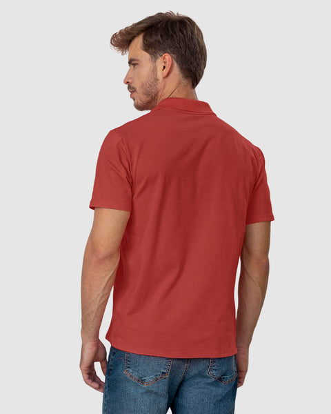 Camiseta tipo polo con perilla funcional con puños y cuello tejido#color_221-terracota-medio