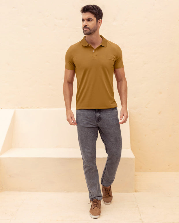 Camiseta tipo polo con perilla funcional con puños y cuello tejido#color_835-cafe-medio