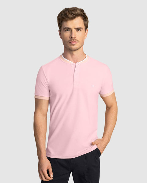 Camiseta con cuello henley y perilla funcional#color_304-rosado-claro