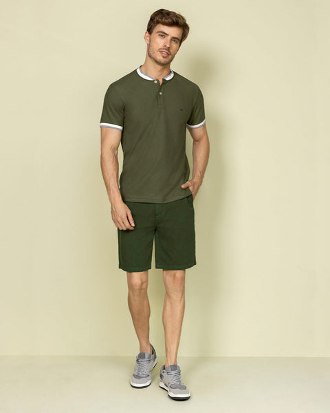 Camiseta con cuello henley y perilla funcional#color_601-verde