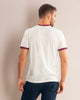 Camiseta manga corta con cuello y puños en contraste#color_000-blanco