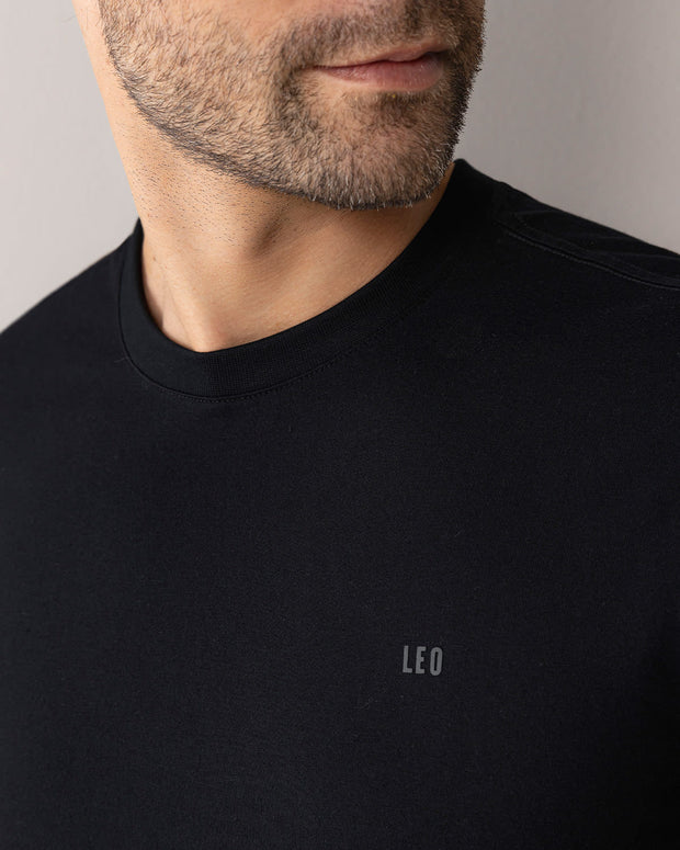 Camiseta masculina manga larga cuello redondo#color_700-negro