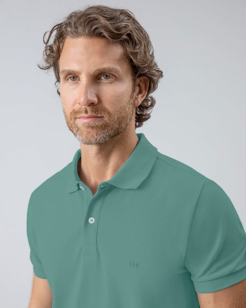Camiseta tipo polo manga corta masculina#color_063-verde-azul-claro